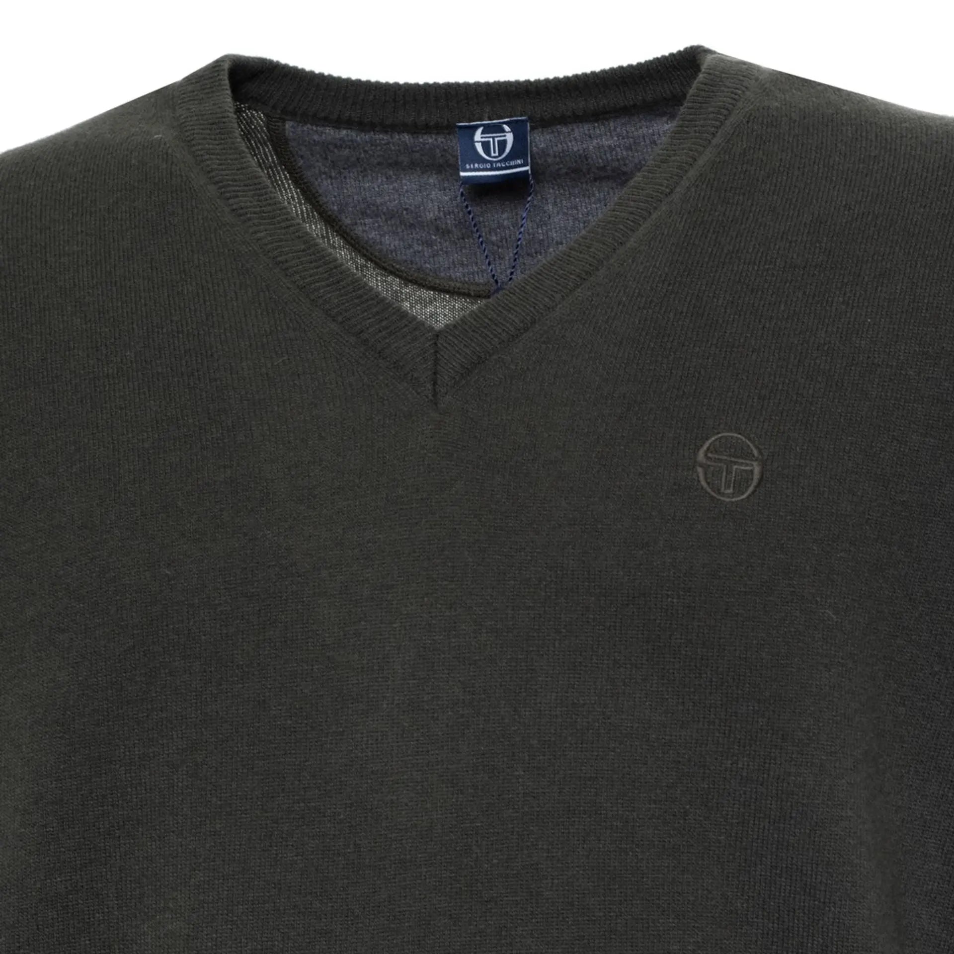 Sergio Tacchini Pulls Sergio Tacchini