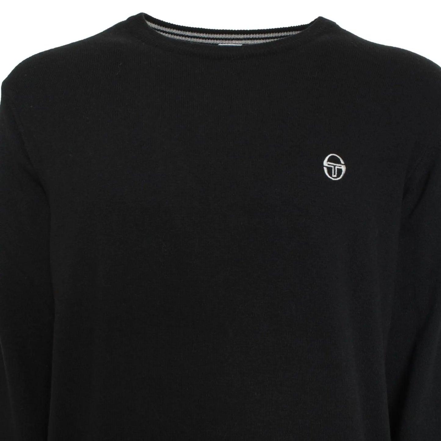 Sergio Tacchini Pulls Sergio Tacchini