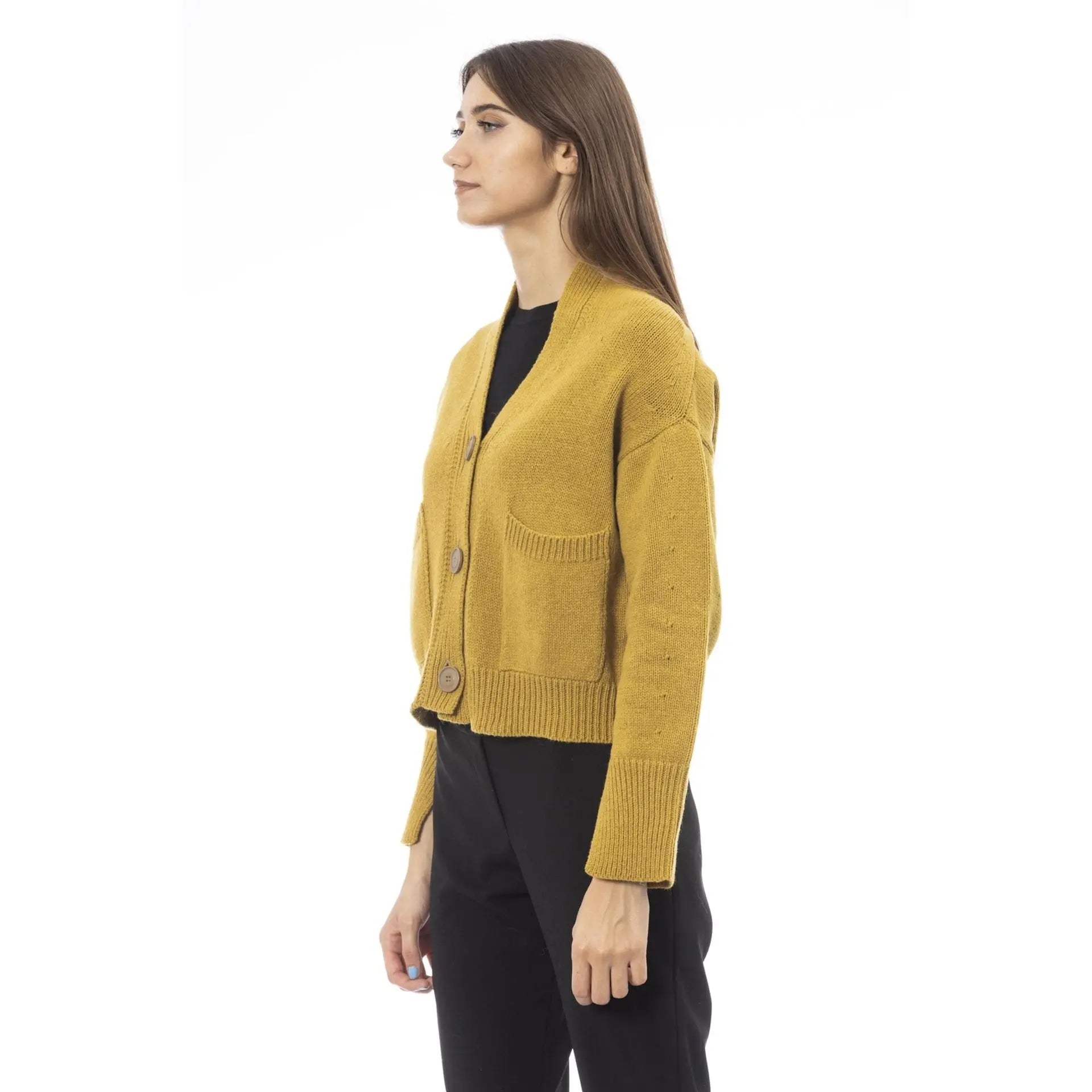 Alpha Studio Pulls Alpha Studio