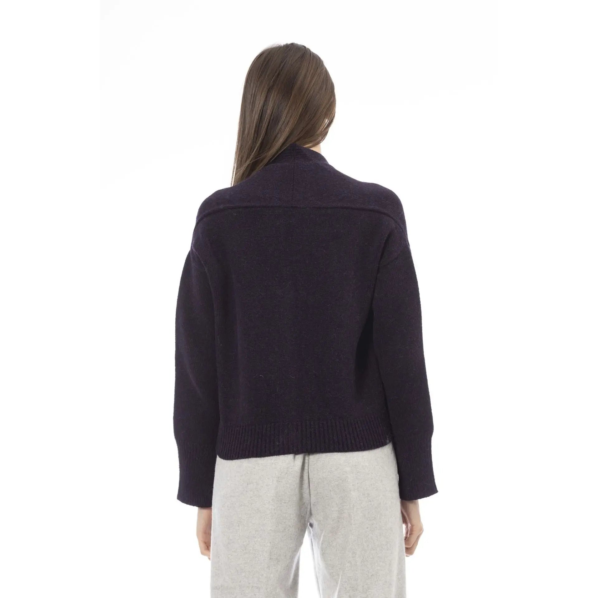 Alpha Studio Pulls Alpha Studio